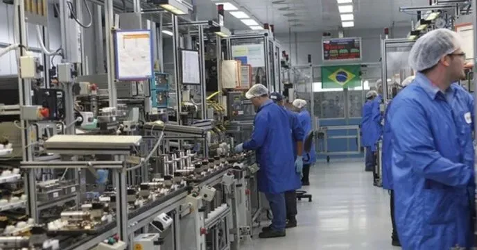 Auxiliar de Produção - Salário R$ 2.145,00 - Vagas de emprego: Curitiba, PR e Região 2 Confidencial