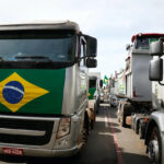 Bloqueio nas rodovias ja afeta o abastecimento em supermercados e