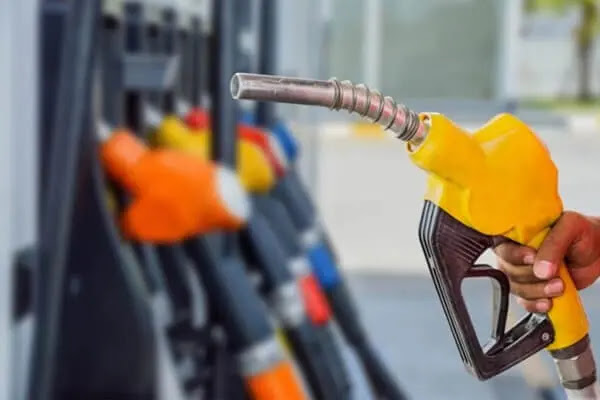 Petrobras anunciou um novo reajuste no preco da gasolina e.webp