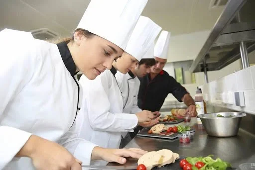 auxiliar de cozinha sem experiencia