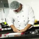 Cozinheiroa – Salario R 250000 e a media de ganhos.png