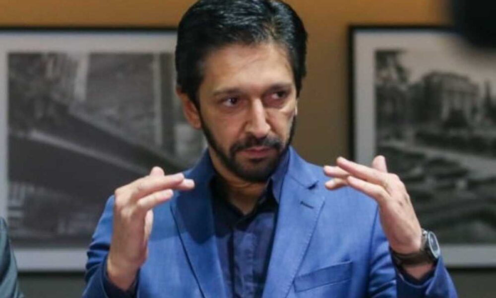 Justica libera PT a distribuir panfletos com criticas a Ricardo.jpg