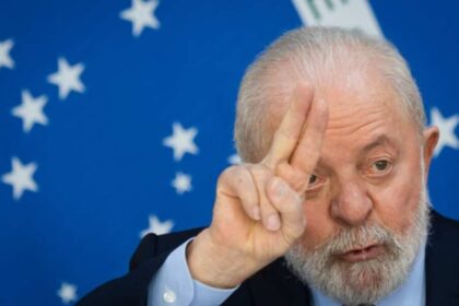 Lula vai emendar viagem ao Paraguai com visita a Bolivia.jpg