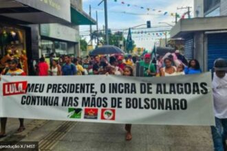 MST invade sede do Incra em Maceio em protesto contra.jpg