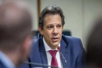 VIDEO Reuniao fechada de Haddad com banqueiro faz dolar disparar.jpg