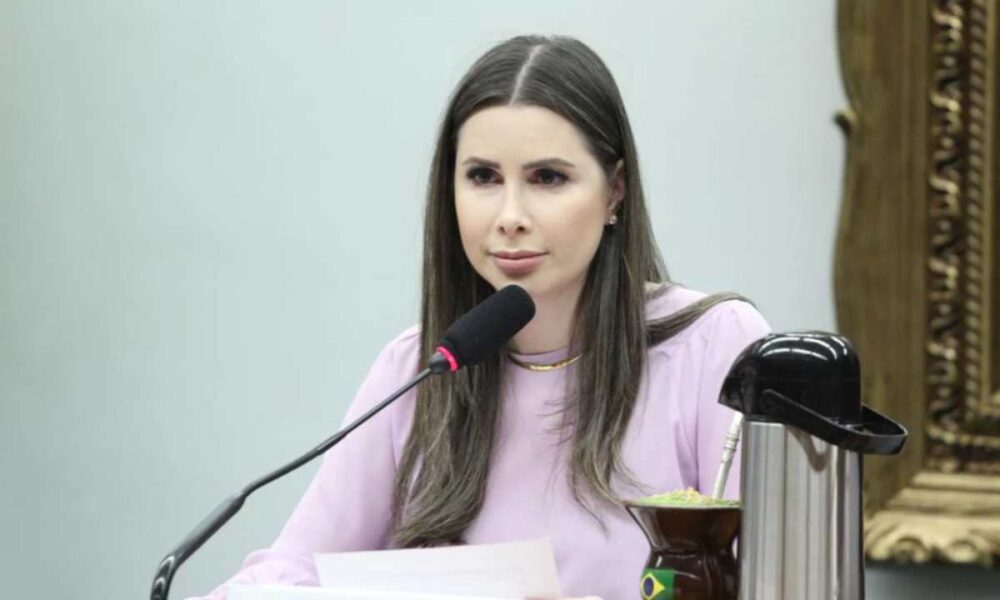 Carol De Toni critica bloqueio do MST e anuncia projetos.jpg