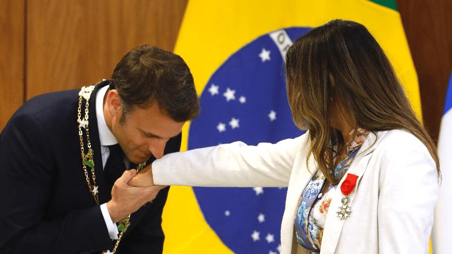 Com ausência de Lula, Macron garante que Janja será 'bem acolhida' nos Jogos Olímpicos