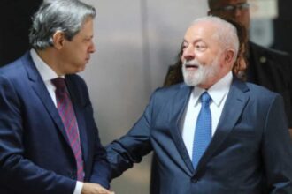 Lula admite nao estar convencido da necessidade de cortar gastos.jpg