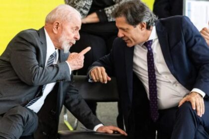 Lula manda cumprir arcabouco fiscal e determina corte de R.jpg