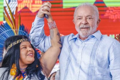 Pasta de Lula gasta R 11 milhoes com viagens de.jpg