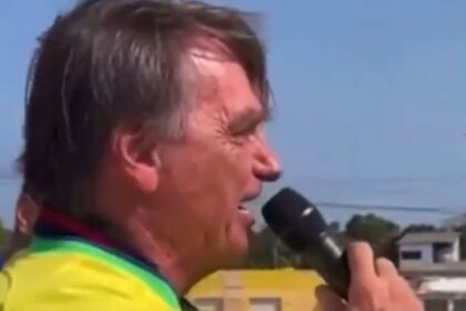 Bolsonaro e atacado por abelhas e locutor brinca com a.jpg