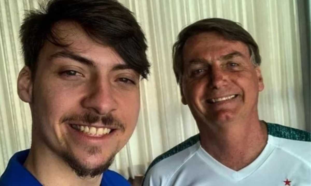 Bolsonaro sobre nome do filho 04 nas urnas Qual a.jpg