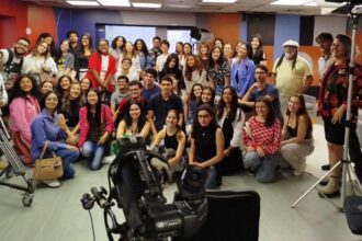 estudantes-de-jornalismo-da-usp-visitam-a-tvt-estudantes-da-eca-usp-na-tvt-tvt-news