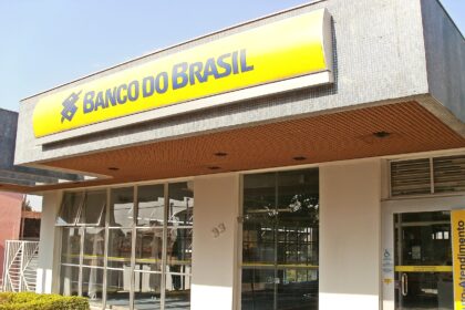 grande-imprensa-a-servico-do-rentismo-editorial-da-folha-defende-privatizacao-do-bb-e-outras-estatais-foto-wikimedia-commons-tvt-news