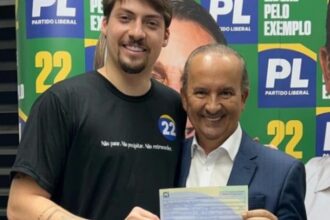 MP permite que Jair Renan use o nome Jair Bolsonaro.jpg