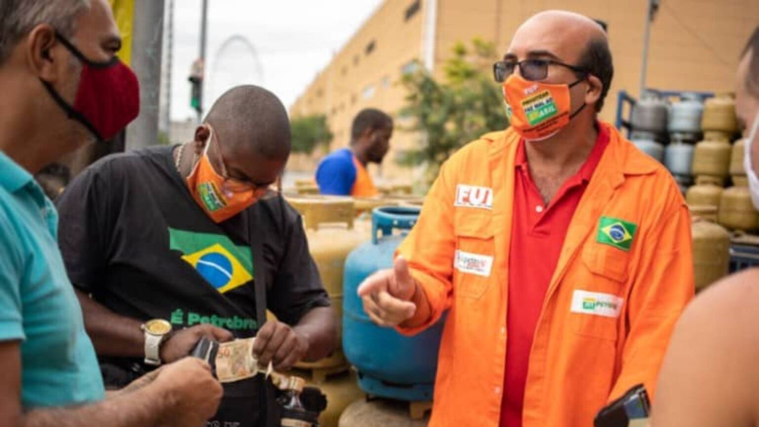 Petroleiro demitido injustamente e readmitido tres anos depois.jpg