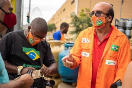 Petroleiro demitido injustamente e readmitido tres anos depois.jpg