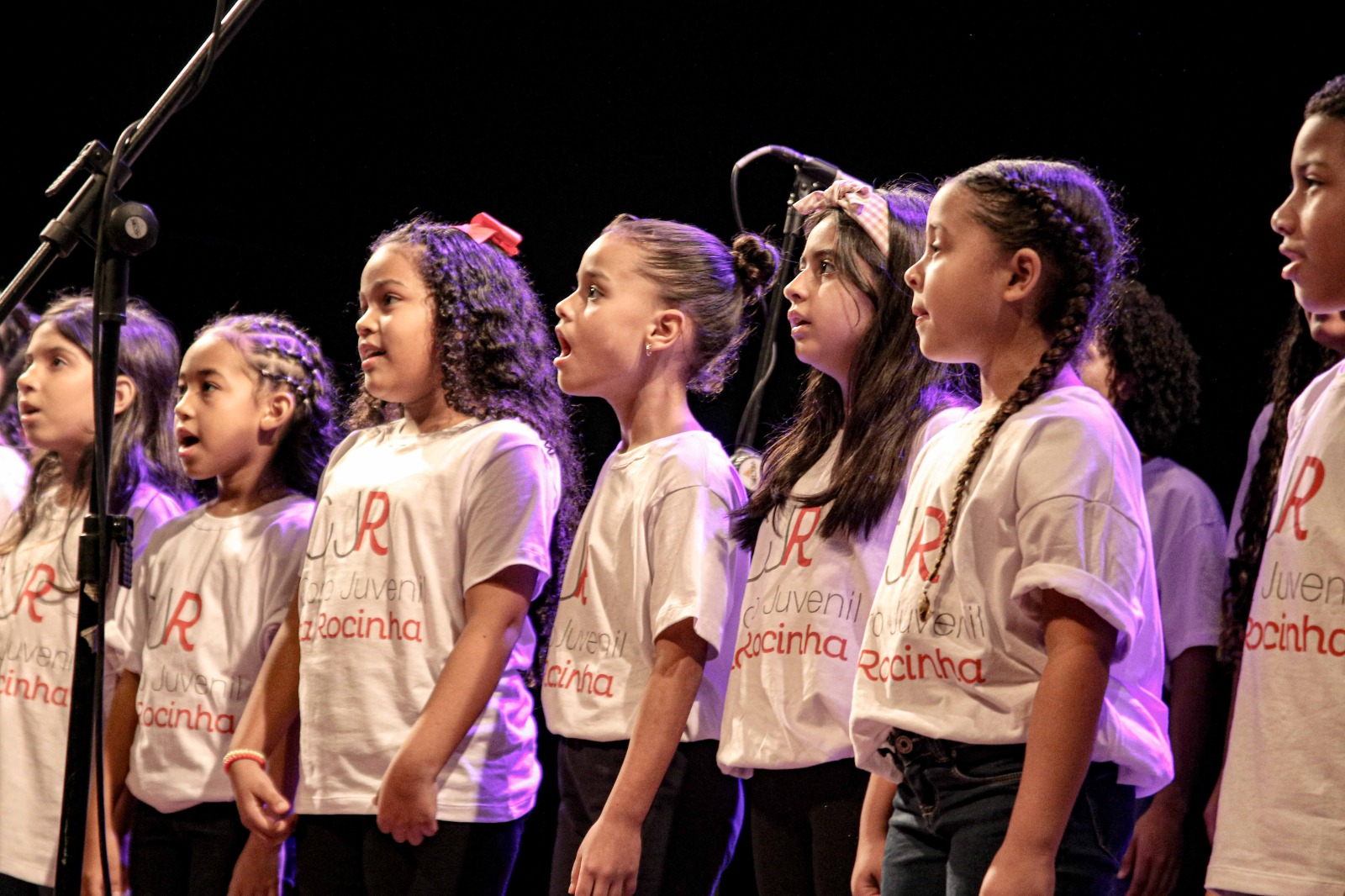 sala-cecilia-mereireles-recebe-o-coro-encena-mpb-dia-28-8-com-entrada-franca-coro-infantojuvenil-da-rocinha-foto-rafael-ribeiro-tvt-news