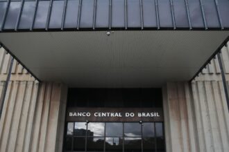 Servidores criticam novo texto de PEC da autonomia do Banco.jpg