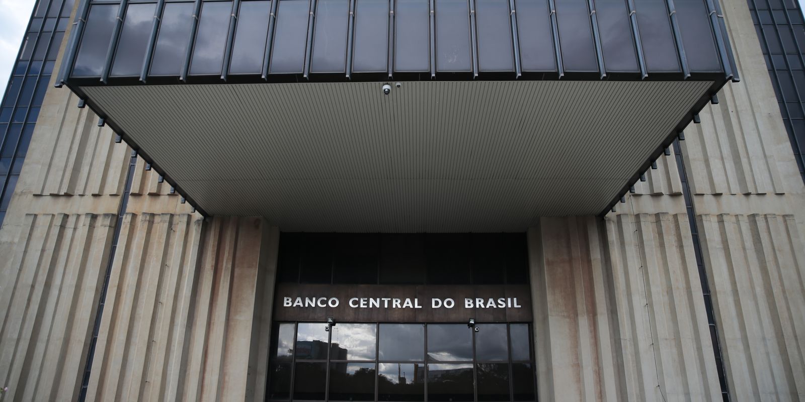 Servidores criticam novo texto de PEC da autonomia do Banco.jpg