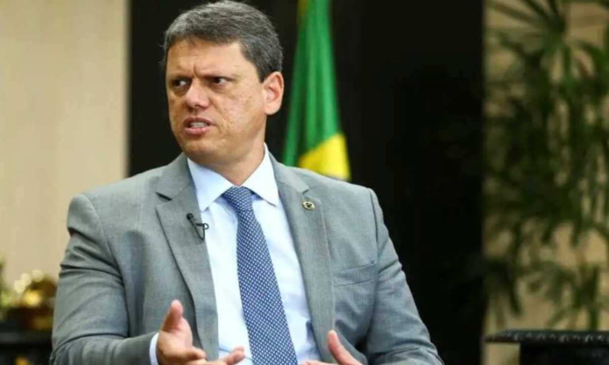 Tarcisio cancela aposentadoria e demite policiais ligados ao PCC.jpg