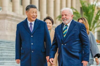 Xi felicita Lula por relacoes entre China e Brasil Bons.jpg