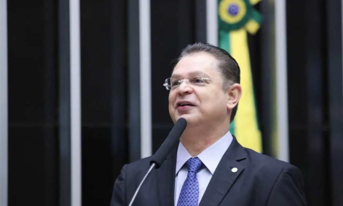 7 de setembro deputado afirma que as faixas contrarias a.jpg