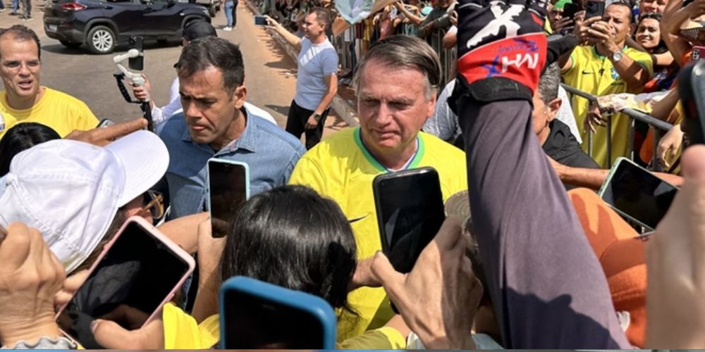 Bolsonaro Direita voltara a comandar esse pais a partir de.jpg