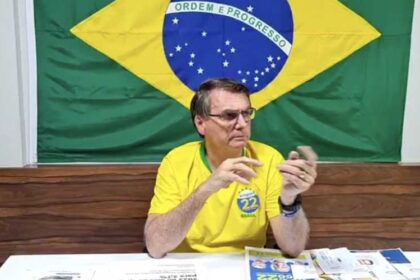 Bolsonaro anuncia que fara lives diarias sobre eleicoes municipais.jpg