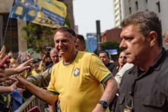 Bolsonaro diz que Moraes faz mais mal ao Brasil que.jpg