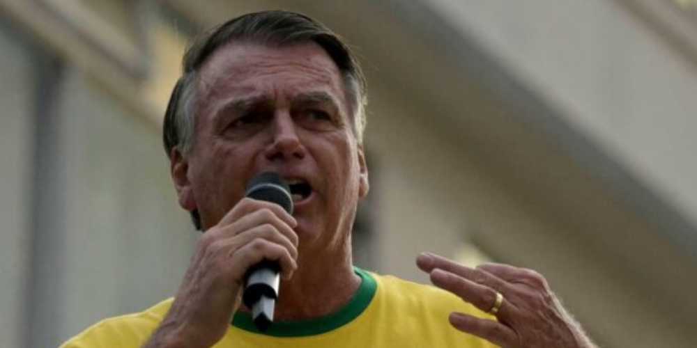 Bolsonaro diz que Senado precisa por freio em Moraes em.jpg