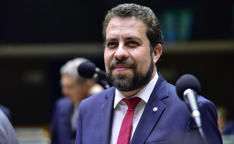 candidato-do-psol-boulos-e-sabatinado-pelo-brasil-de-fato-com-retransmissao-pela-tvt-zeca-ribeiro-camara-dos-deputados-tvt-news