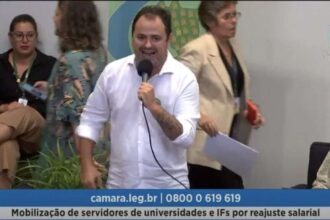 CCJ aprova cassacao de mandato de deputado de extrema esquerda.jpeg