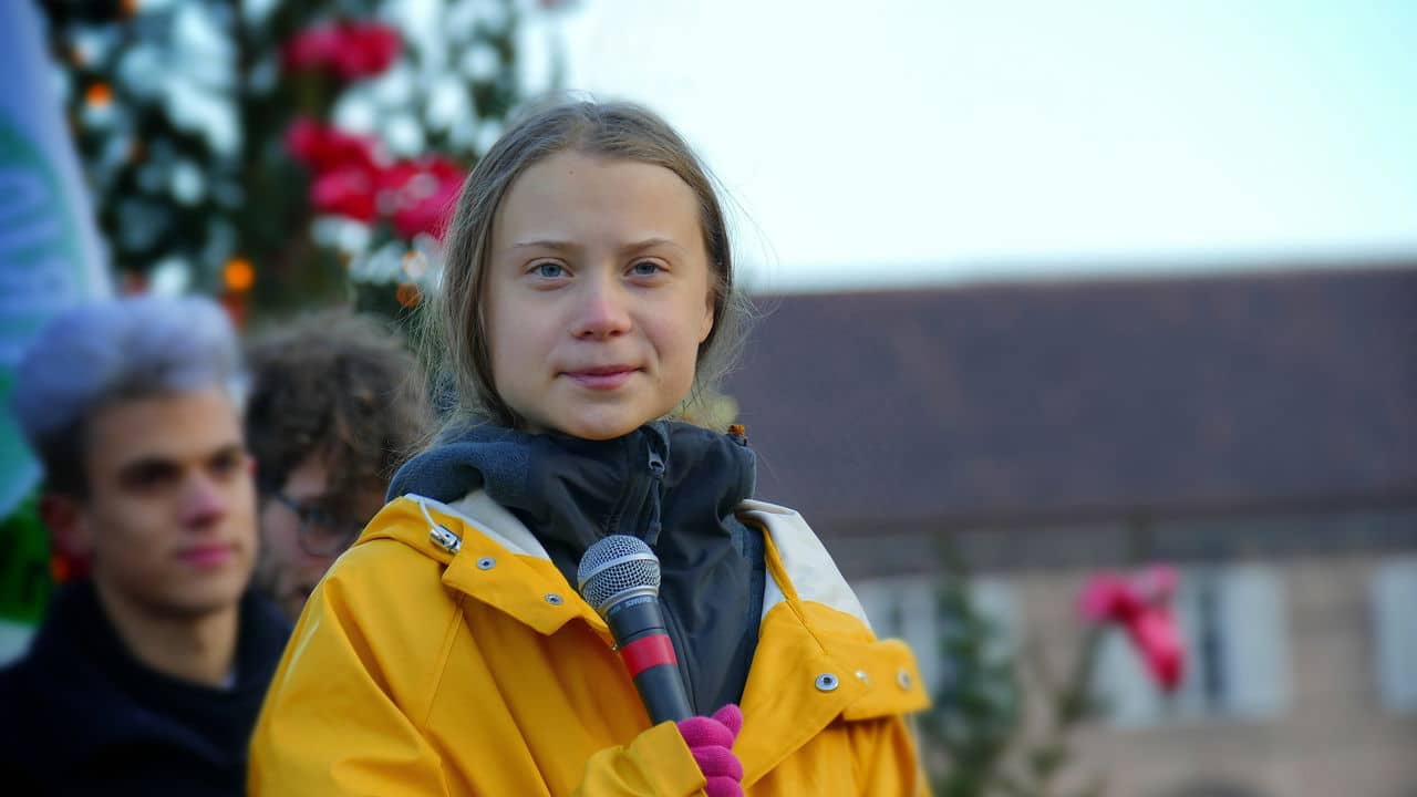 Greta Thunberg se envolve em nova polemica e e presa.jpg