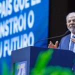 Lula ataca Lava Jato ao inaugurar obra da Petrobras alvo.jpg