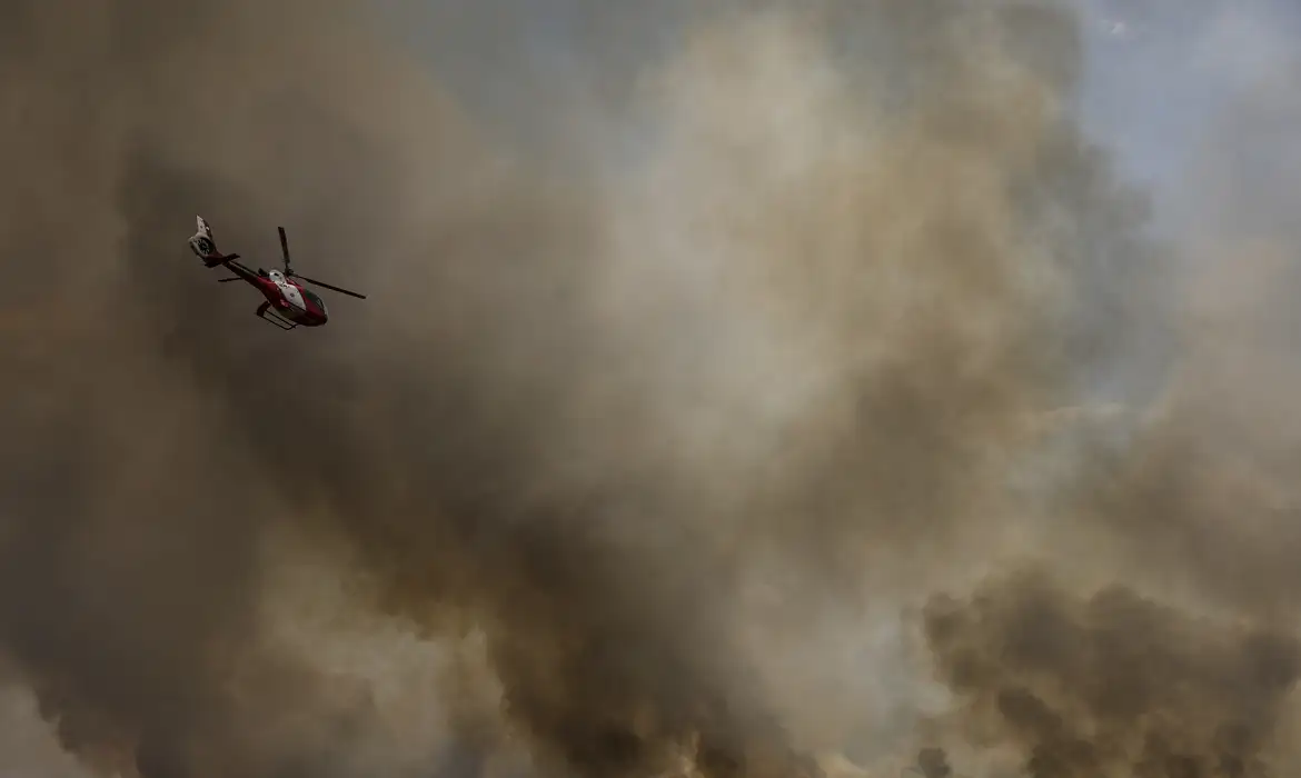 Lula chama chefes de Poderes para discutir emergencia climatica.webp.webp