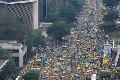 Mais de 60 parlamentares estao confirmados para ato no 79.jpg