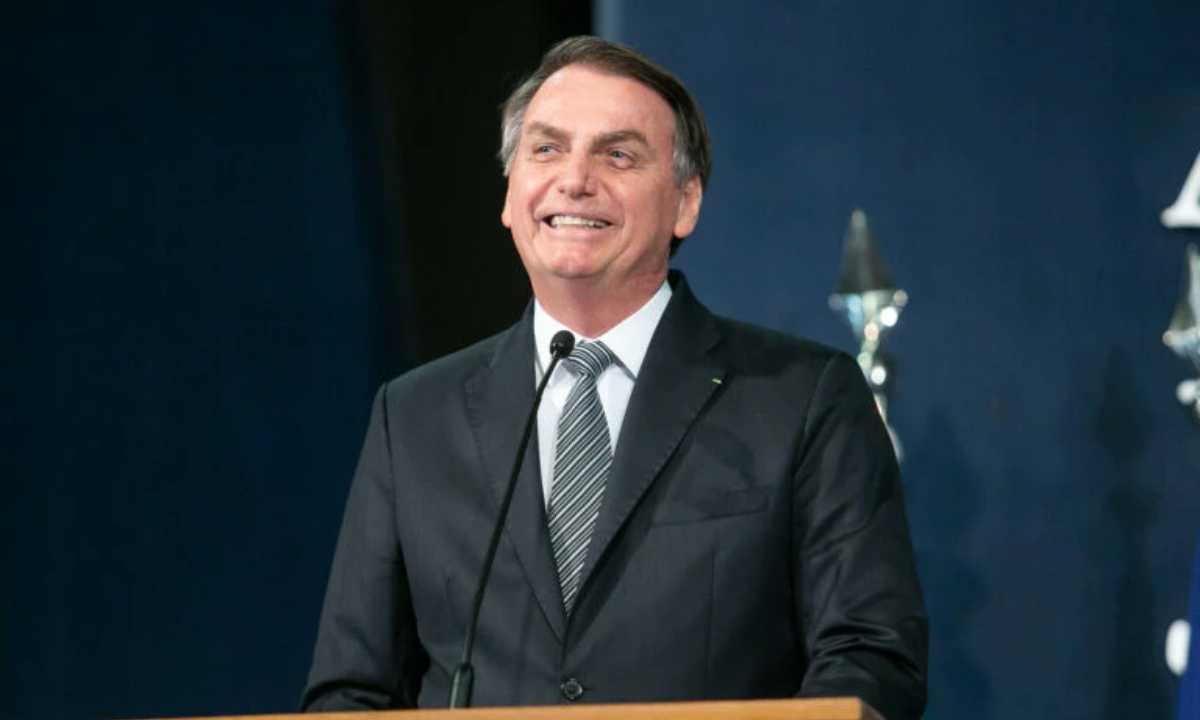 No X Bolsonaro parabeniza quem defendeu a volta da rede.jpg