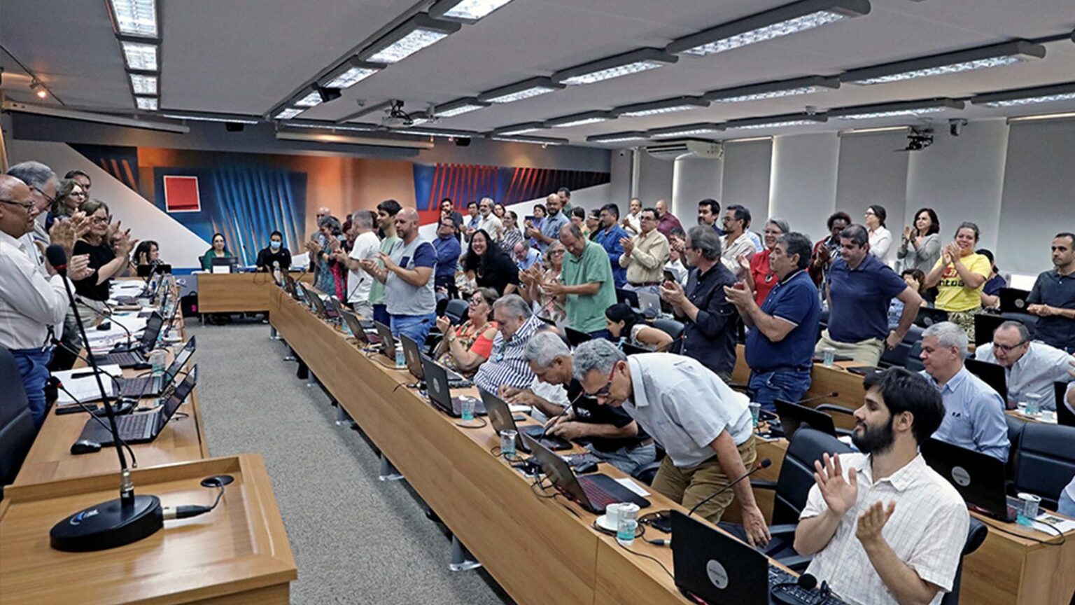 em-decisao-historica-unicamp-adota-cotas-para-pessoas-com-deficiencia-decisao-historica-aprovou-por-unanimidade-a-adocao-do-sistema-de-cotas-para-estudantes-com-deficiencia-foto-unicamp-reproducao-tvt-news