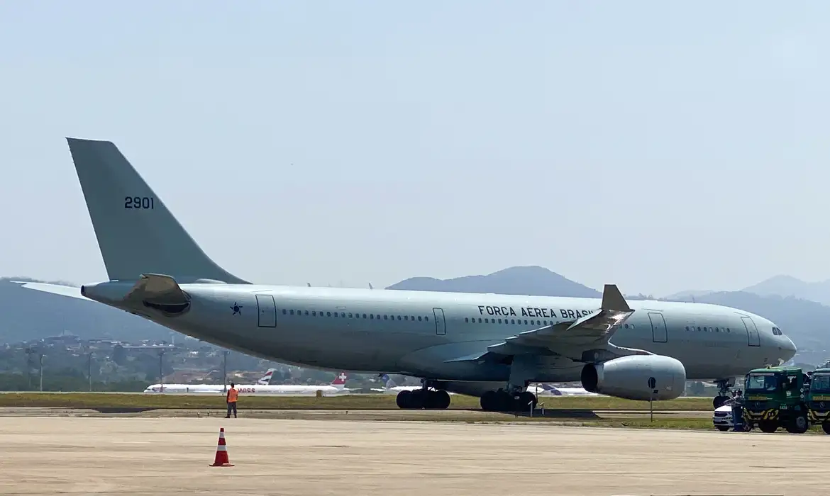 Aeronave pousa em Beirute para 2o voo de repatriacao de.webp.webp