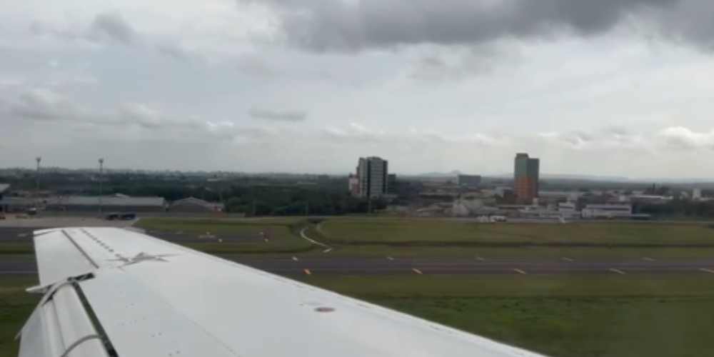 Apos cinco meses fechado aeroporto de Porto Alegre retoma operacao.jpg