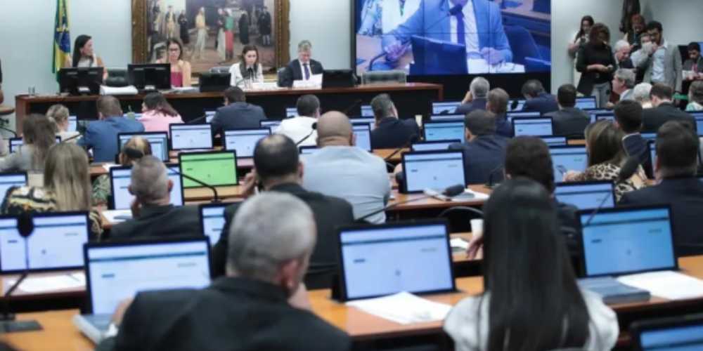 Apos pacote anti STF governistas temem nova derrota com PL da.jpg