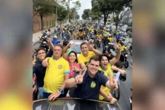 Bolsonaro Michelle e Nikolas fazem motocarreata em apoio a Bruno.jpg