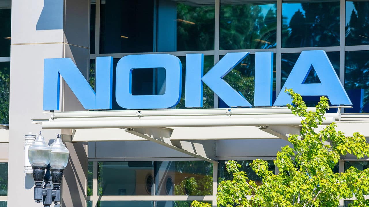 Crise Nokia demite mais de 2 mil funcionarios para reduzir.jpg