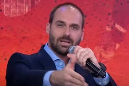 Eduardo Bolsonaro defende Gayer apos operacao da PF Perseguicao.jpg