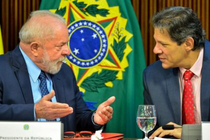 Governo Lula enfrenta deficit primario de quase R 100 bilhoes.jpg