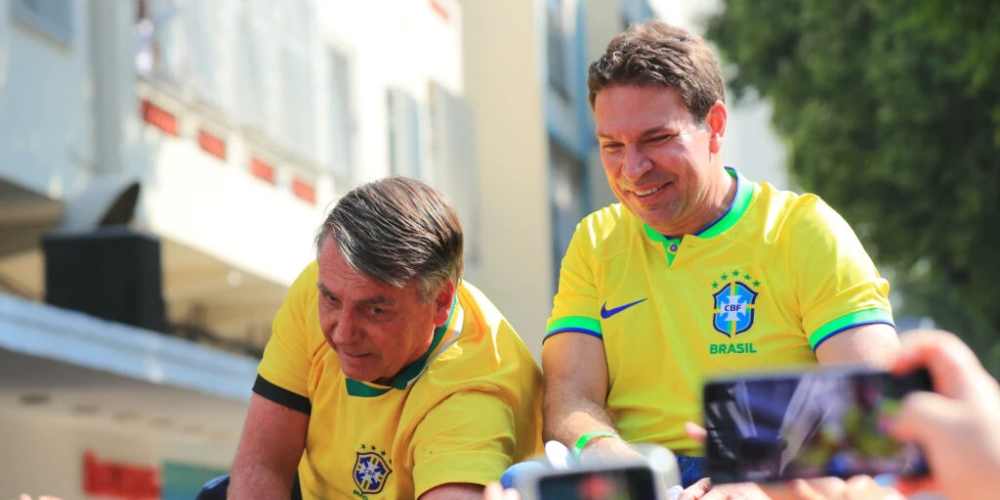 Jair Bolsonaro intensifica agenda junto a Ramagem na reta final.jpg