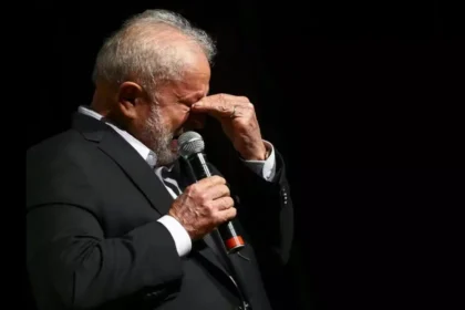 Lula chora relata momentos de panico e toma medida terrivel.webp.webp