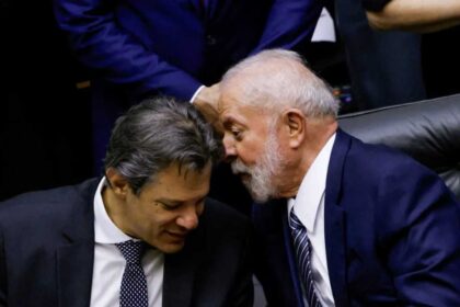 Lula nao ve necessidade de rever gastos publicos e mercado.jpg