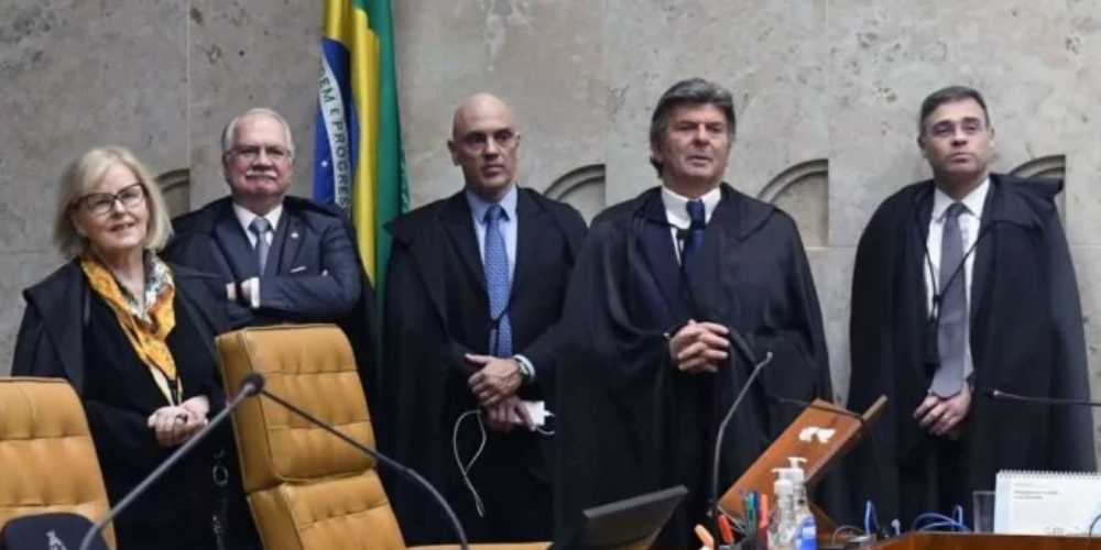 Ministros do STF acusam o golpe e tomam atitude inaceitavel.jpg